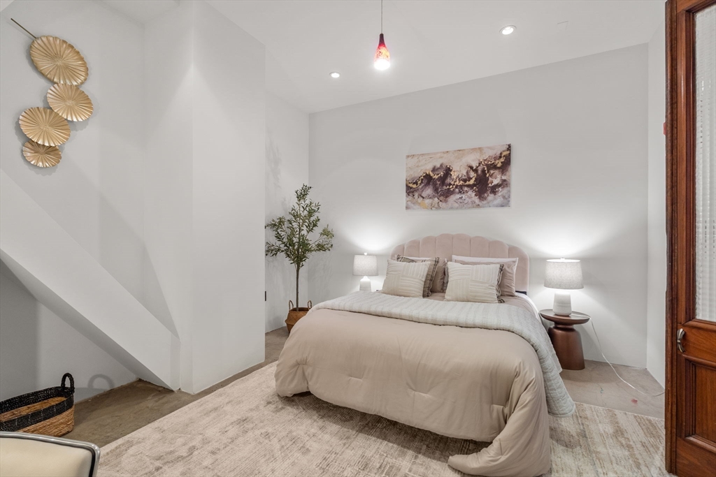 1200 Washington St # 216