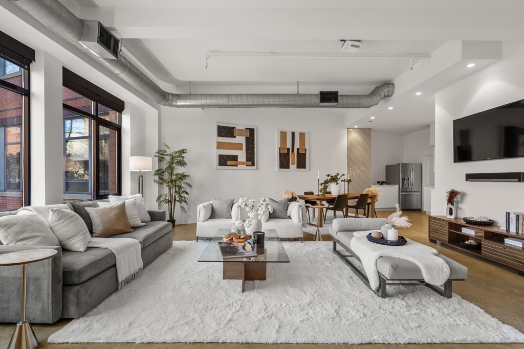 1200 Washington St # 216