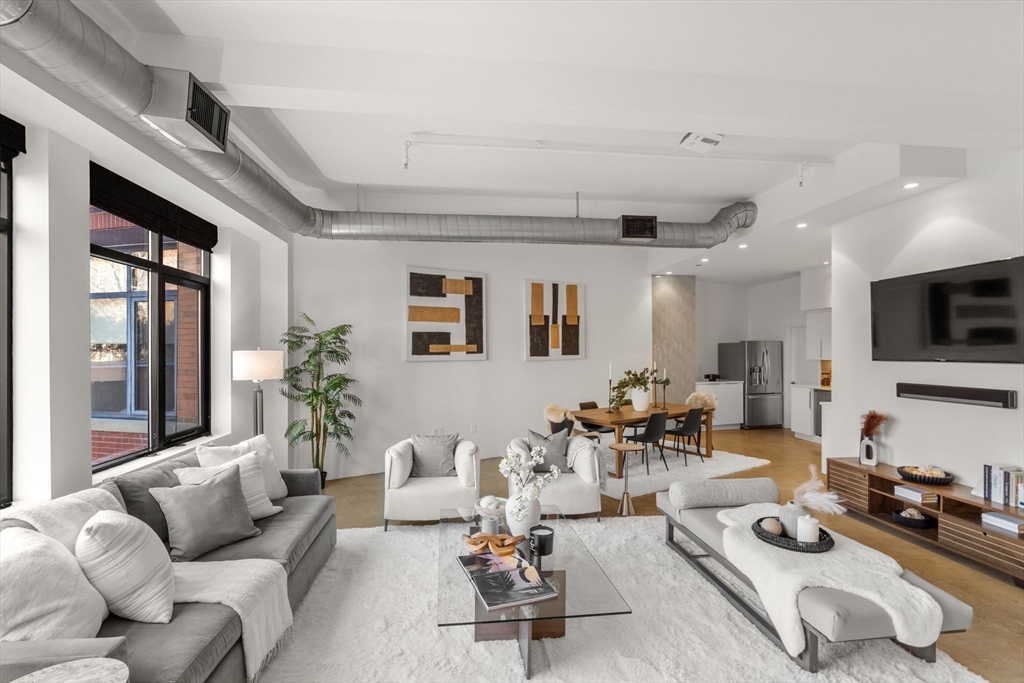 1200 Washington St # 216