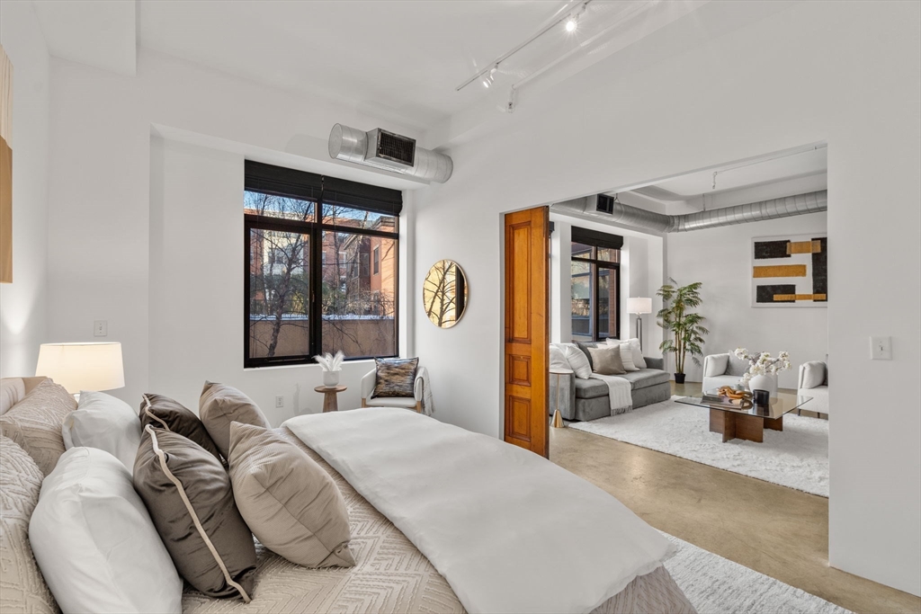 1200 Washington St # 216