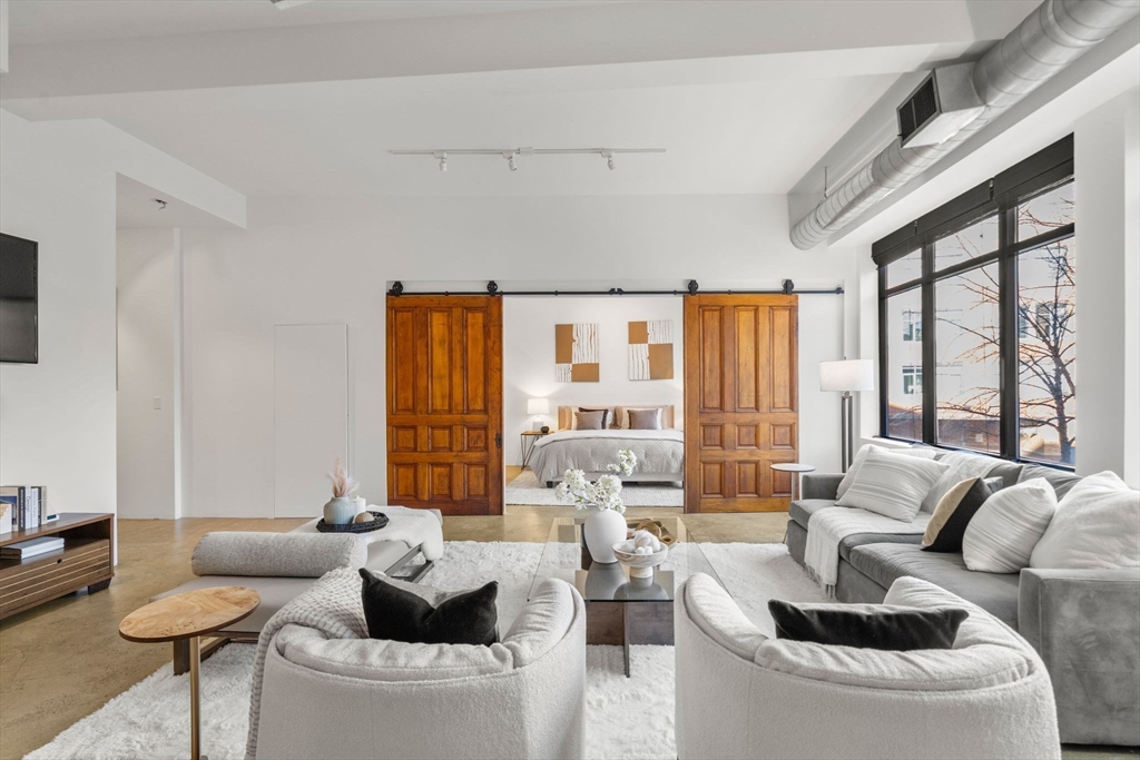 1200 Washington St # 216