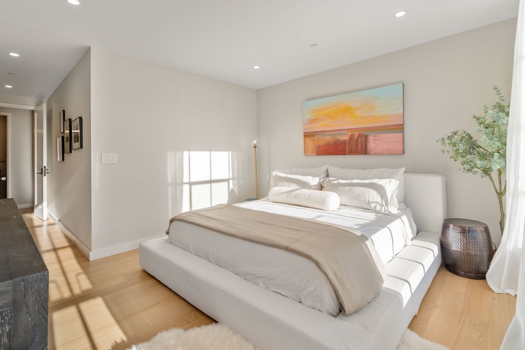 76 Wareham St Unit: PHD