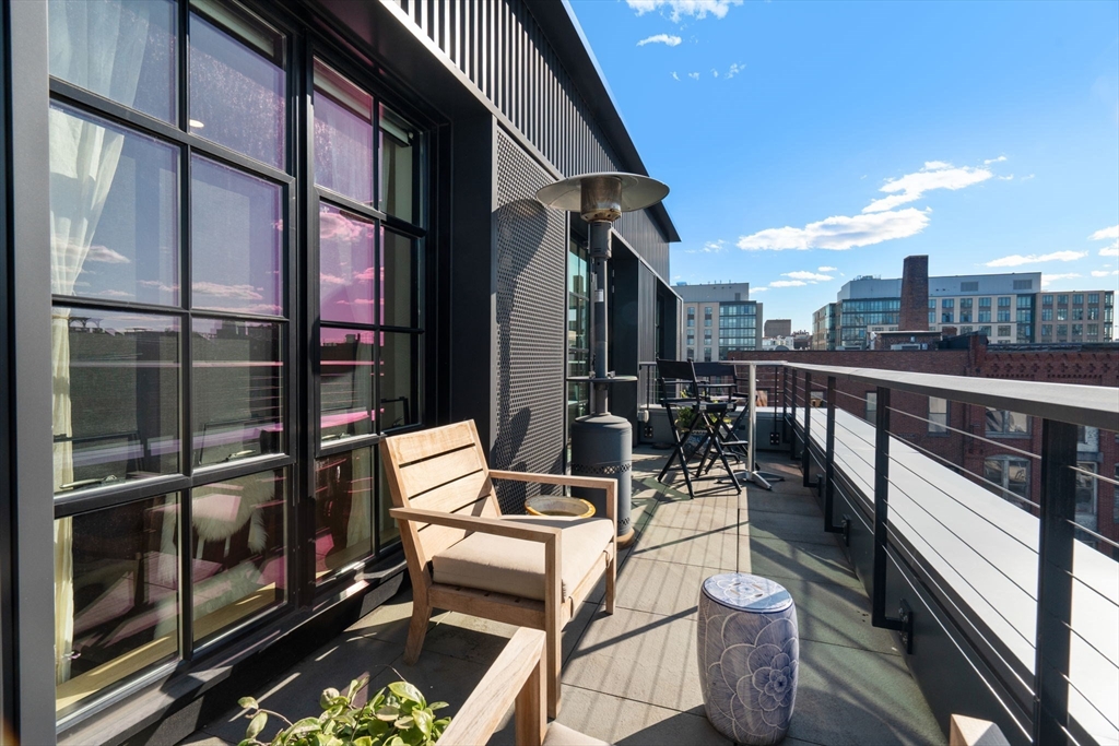 76 Wareham St Unit: PHD