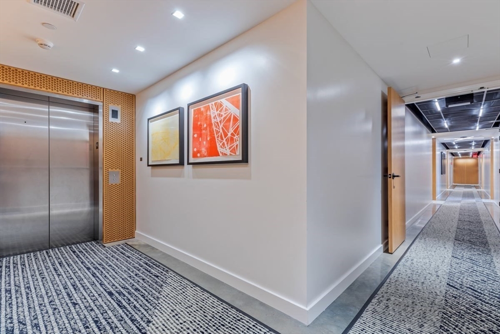 76 Wareham St Unit: PHD