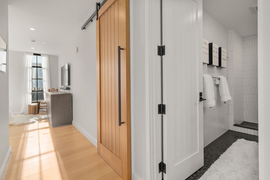 76 Wareham St Unit: PHD