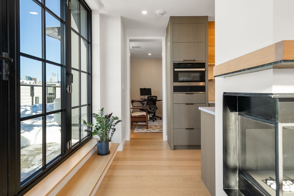 76 Wareham St Unit: PHD