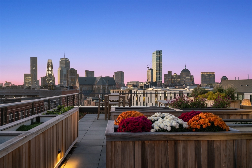 76 Wareham St Unit: PHD