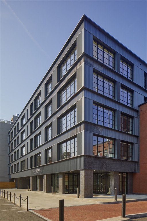 76 Wareham St Unit: PHD