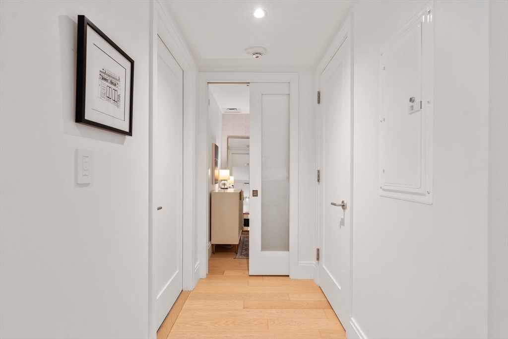 380 Harrison Ave Unit: PH2M