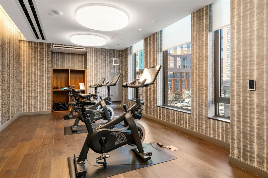 380 Harrison Ave Unit: PH2M