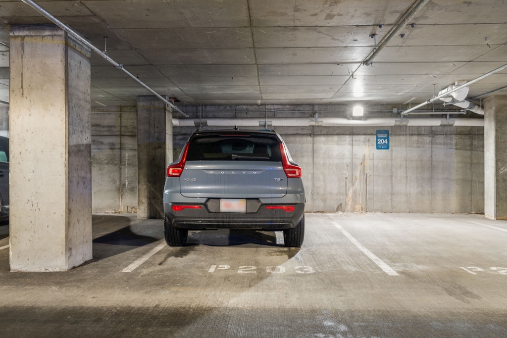 380 Harrison Ave Unit: PH2M