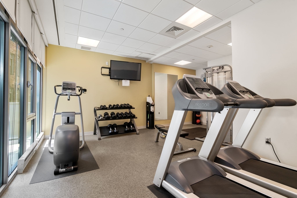 43 Westland Ave # 605