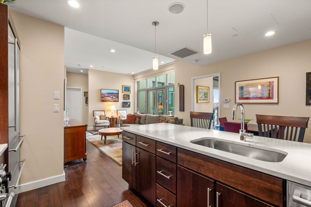 43 Westland Ave # 605