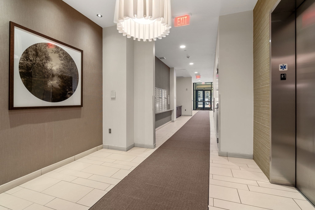 43 Westland Ave # 605