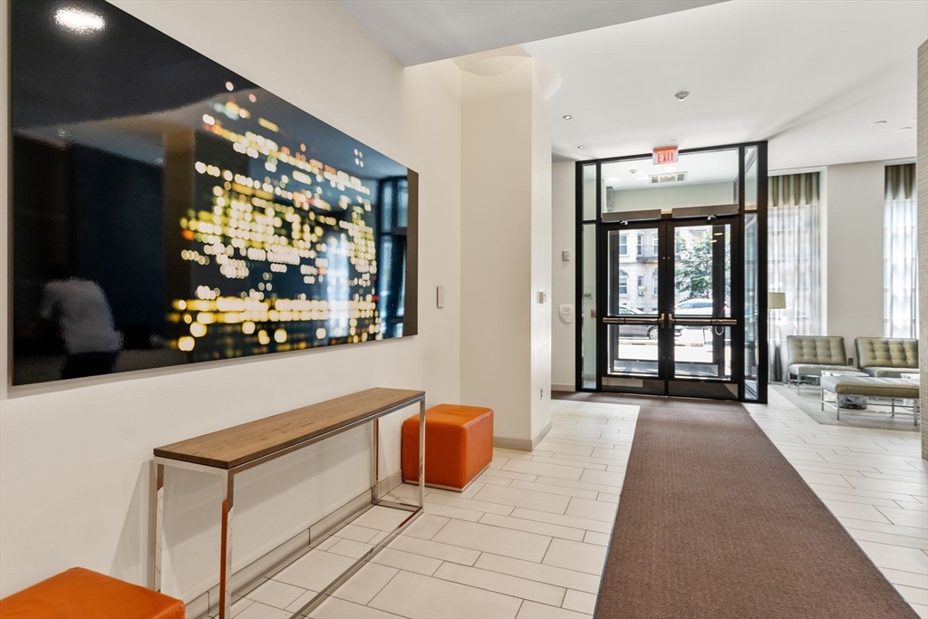 43 Westland Ave # 605