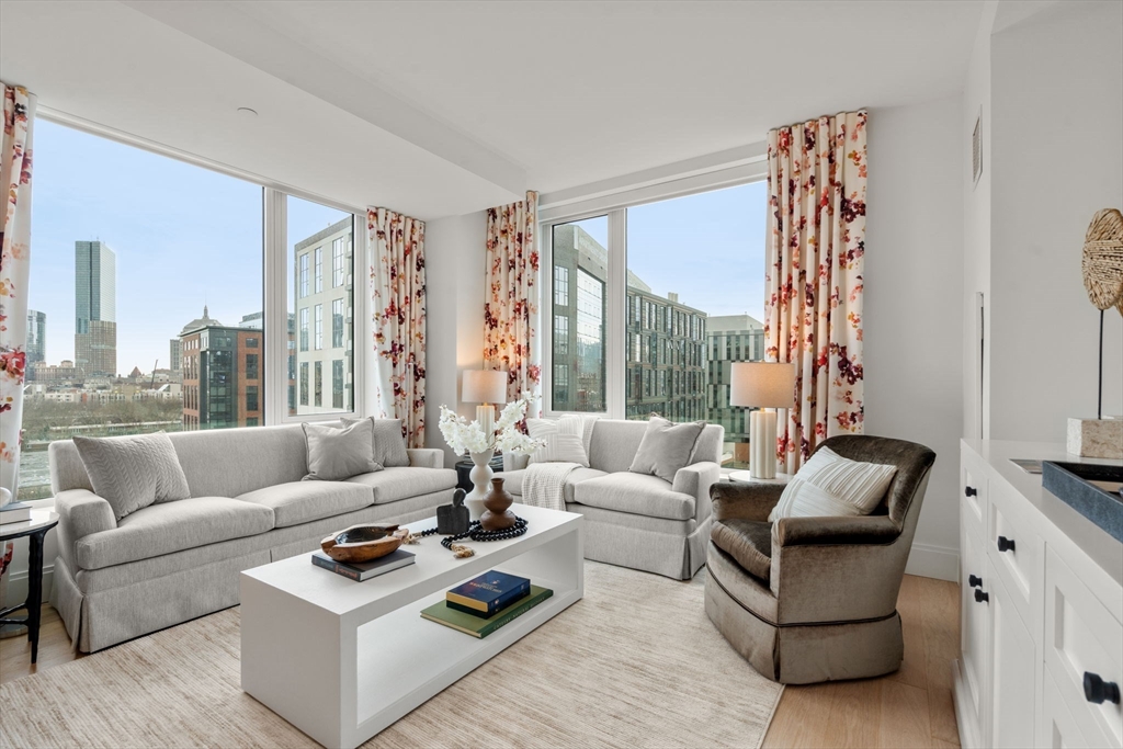 380 Harrison Ave # 1118