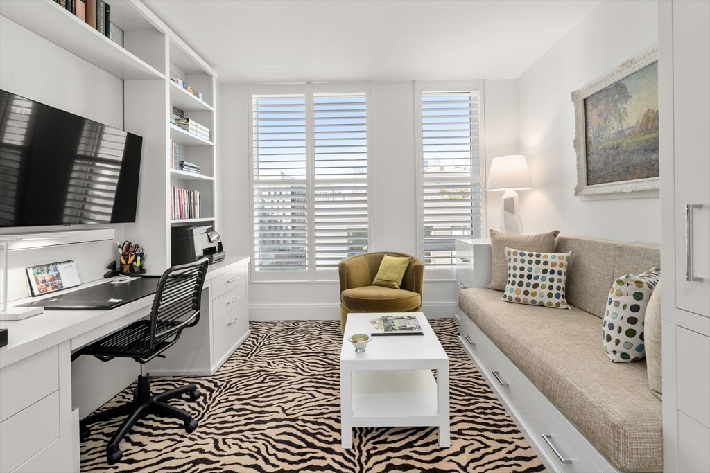 380 Harrison Ave # 1118