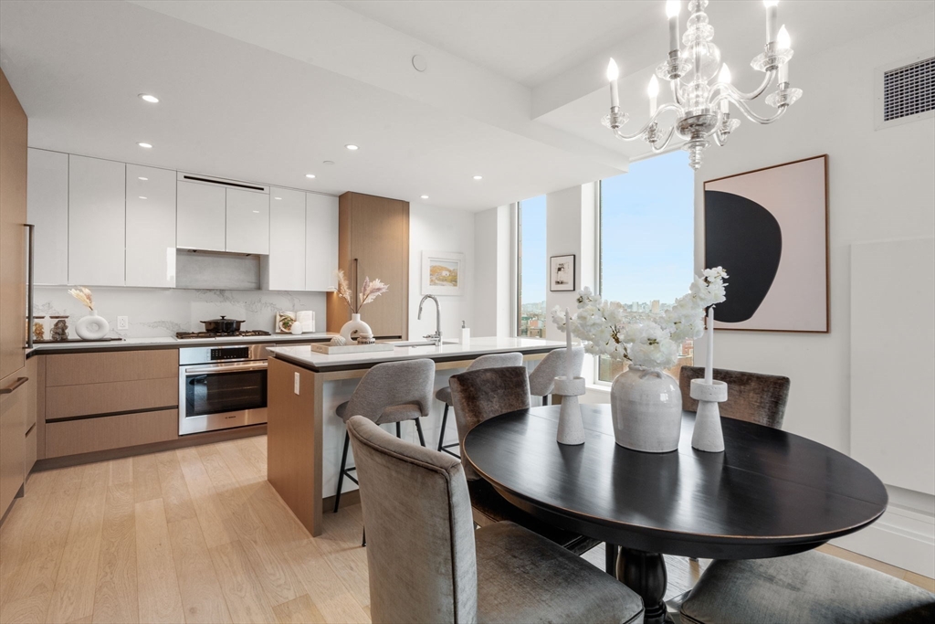 380 Harrison Ave # 1118