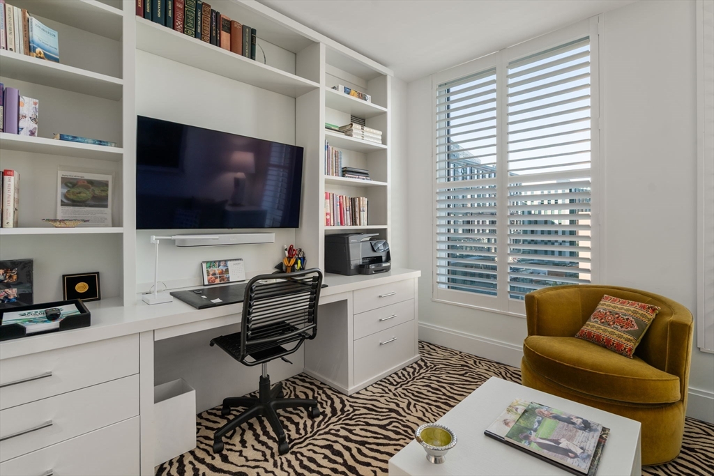 380 Harrison Ave # 1118