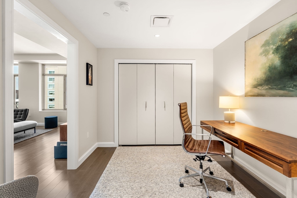 43 Westland Ave # 712