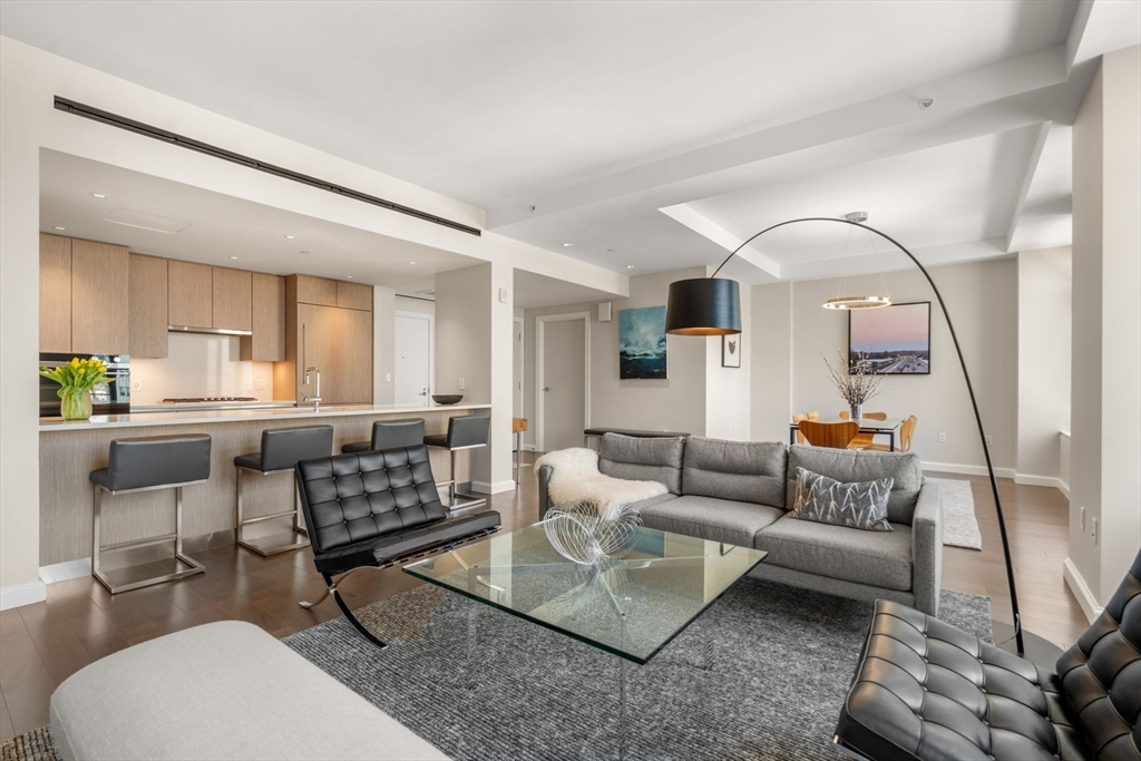 43 Westland Ave # 712