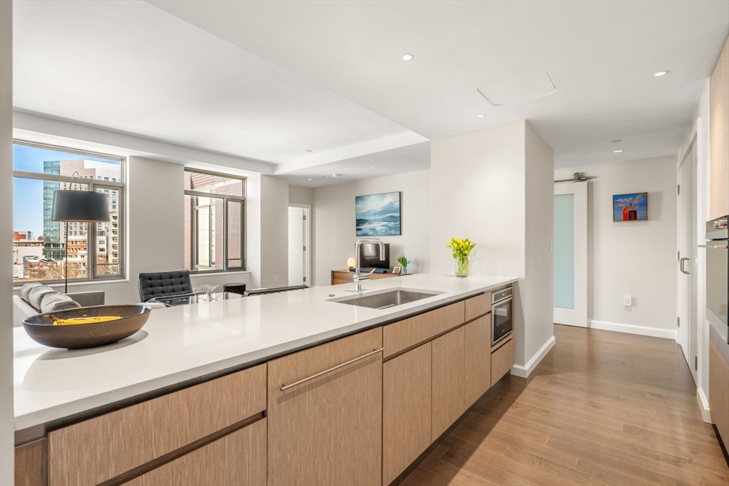 43 Westland Ave # 712