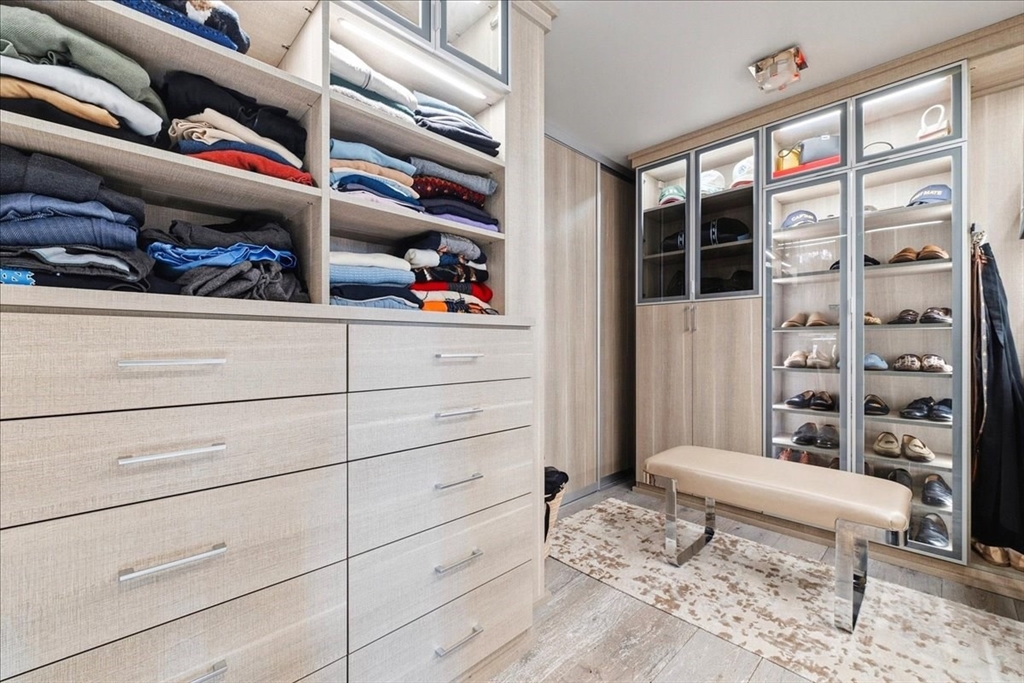 481 Harrison Ave Unit: PHB