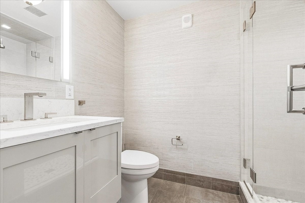 481 Harrison Ave Unit: PHB