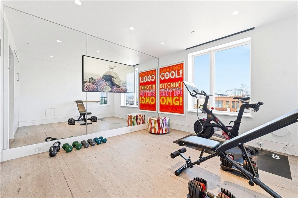 481 Harrison Ave Unit: PHB