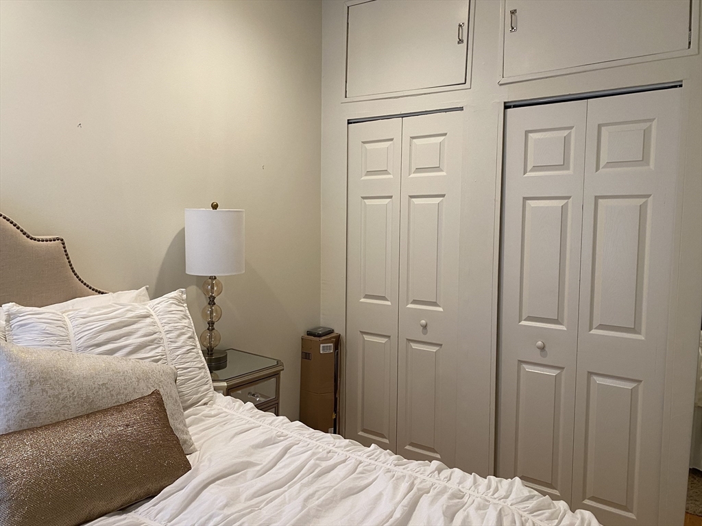 17 Follen St # 2F