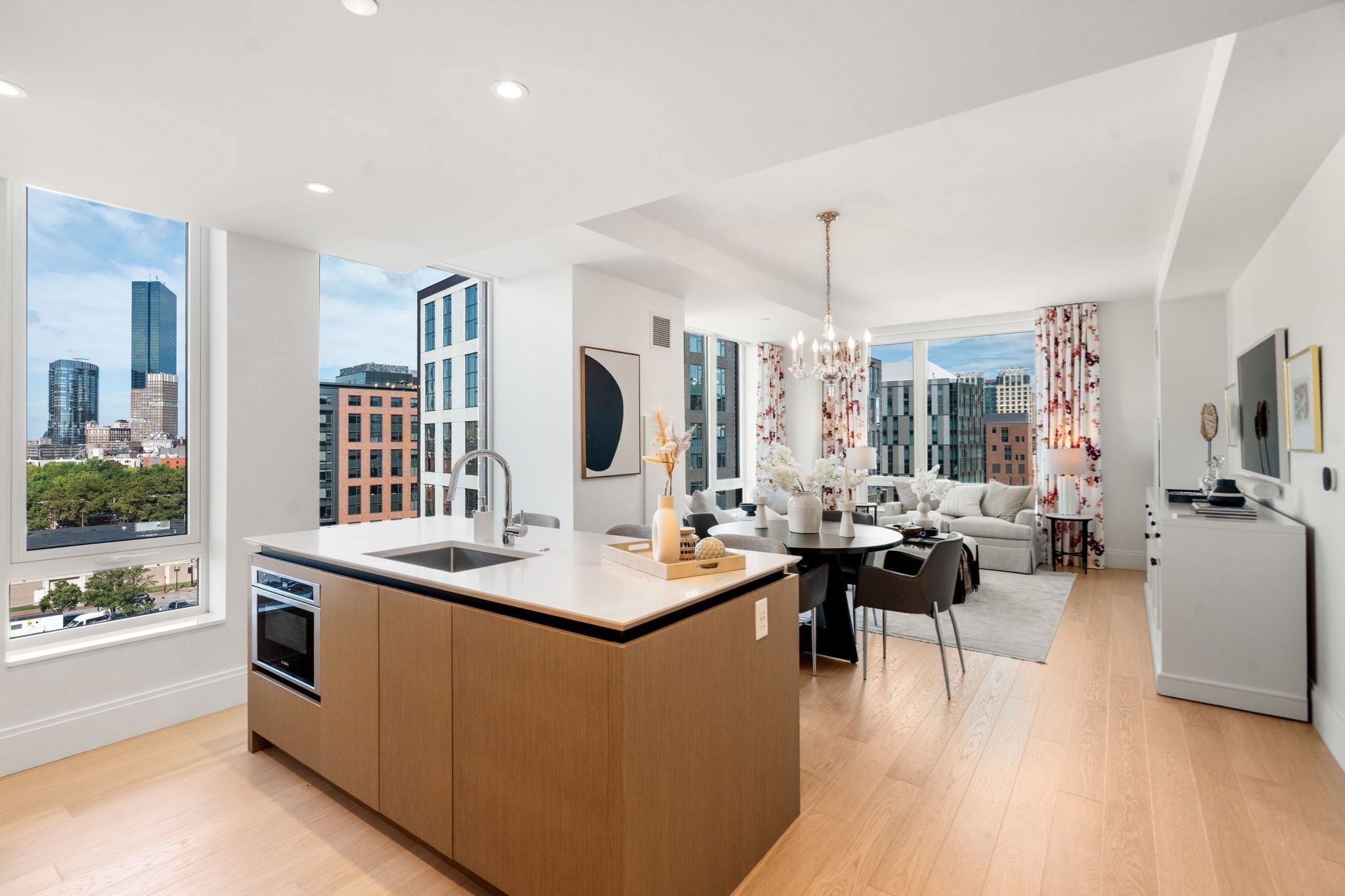 380 Harrison Ave # 1118