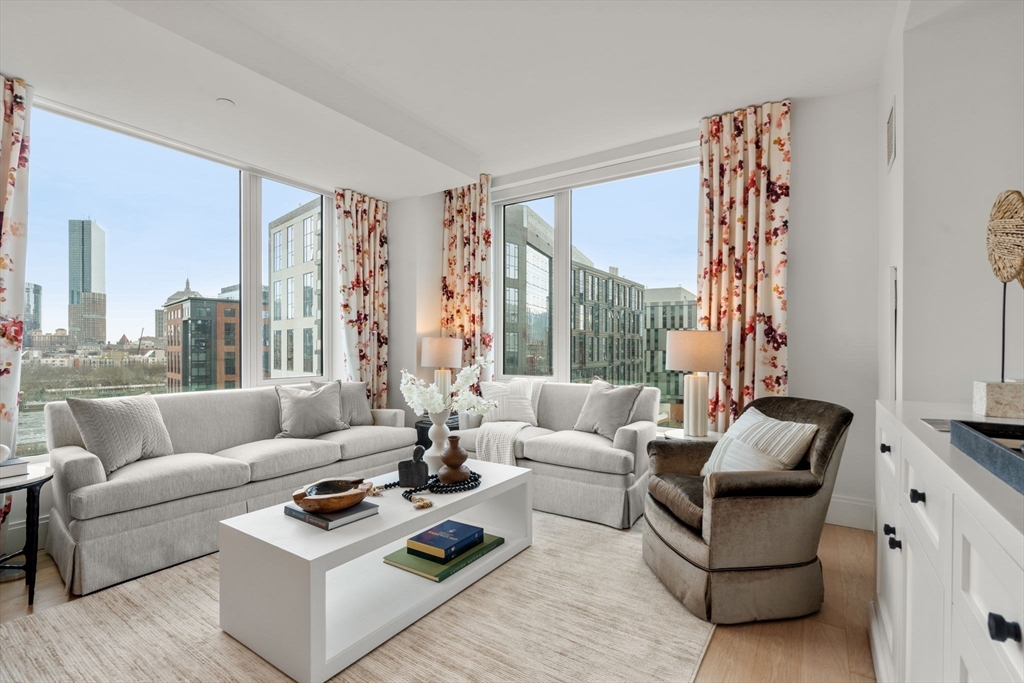 380 Harrison Ave # 1118