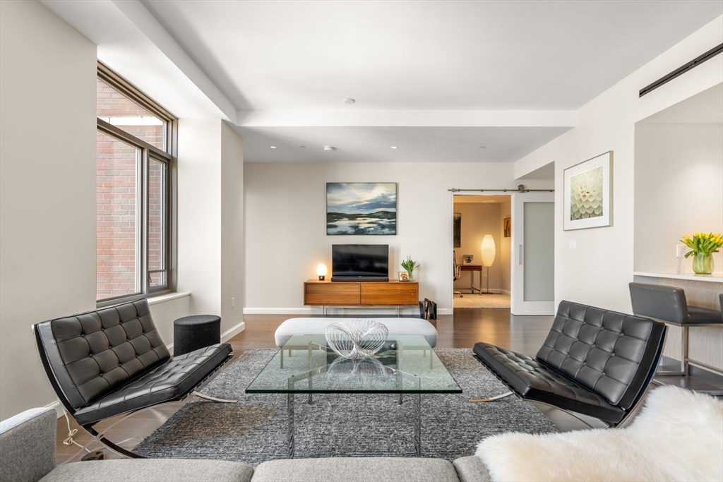 43 Westland Ave # 712