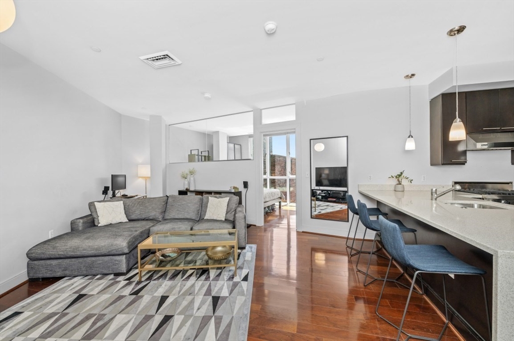 30 Union Park St # 405