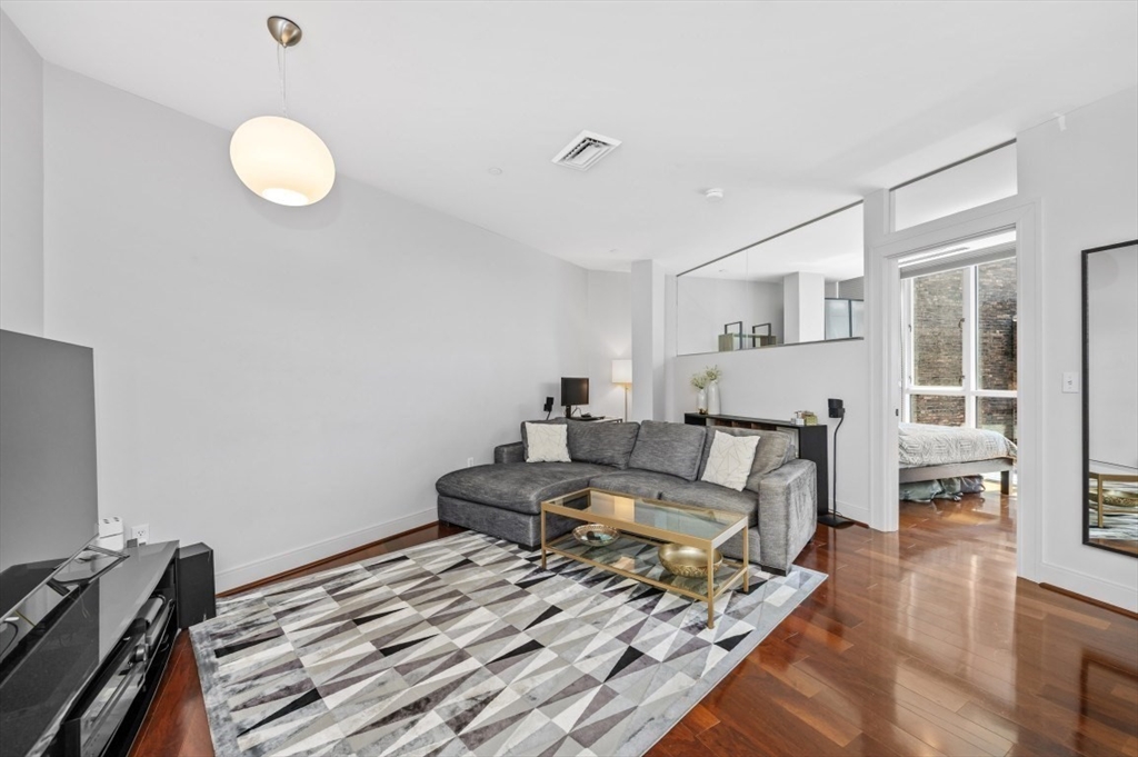 30 Union Park St # 405