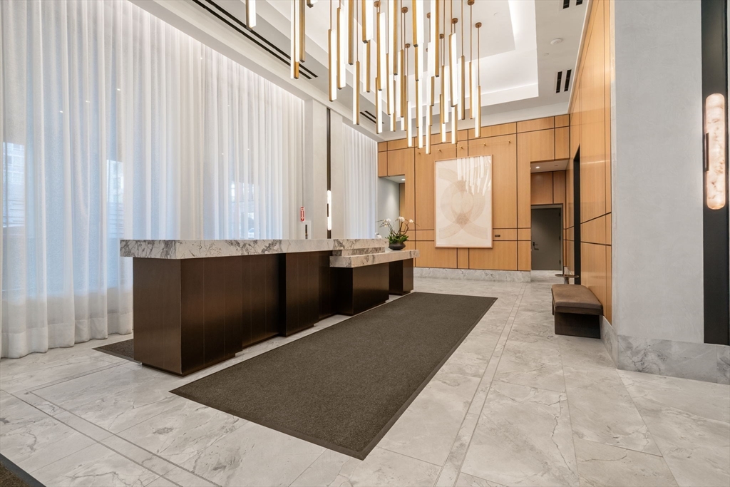 380 Harrison Ave Unit: Penthouse2M