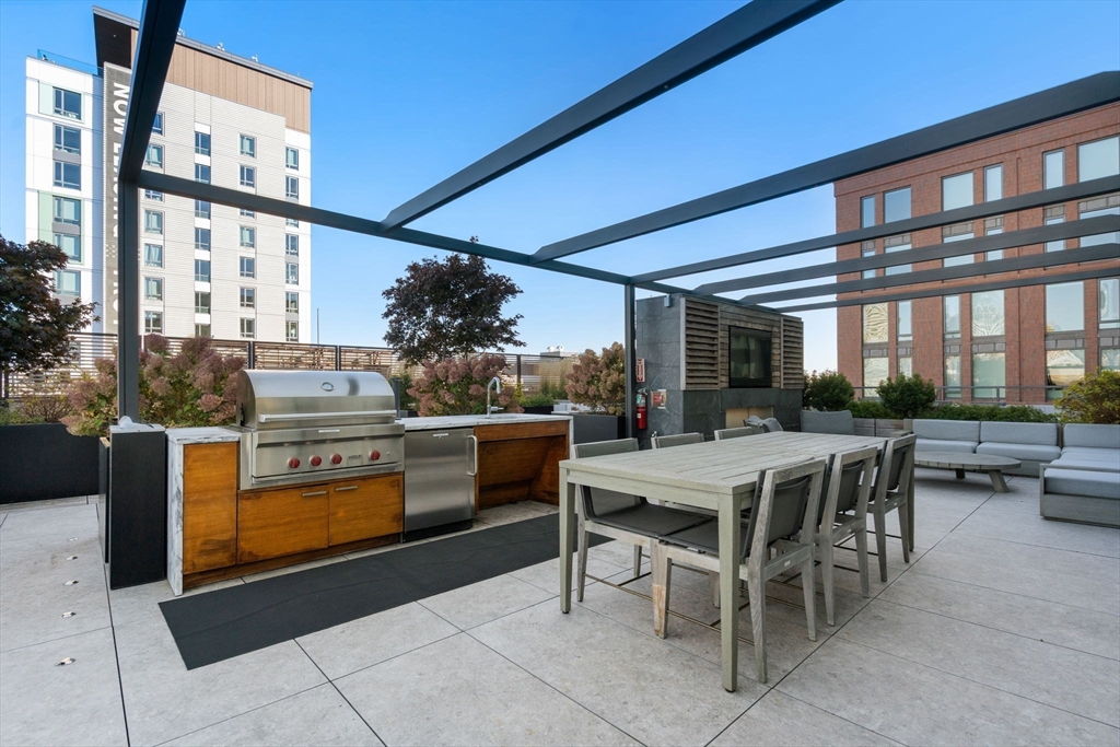 380 Harrison Ave Unit: Penthouse2M
