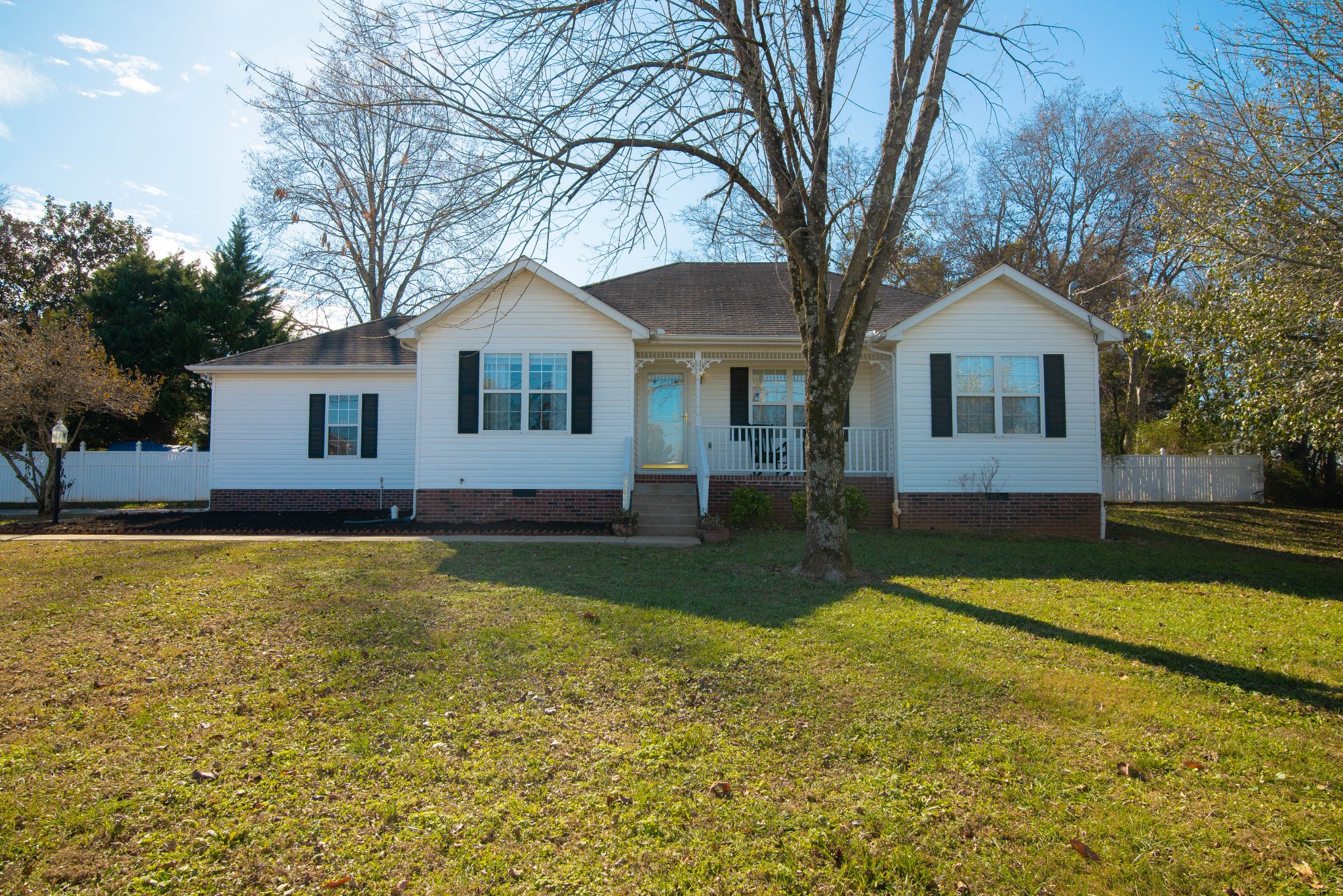 2306 Lismore Dr