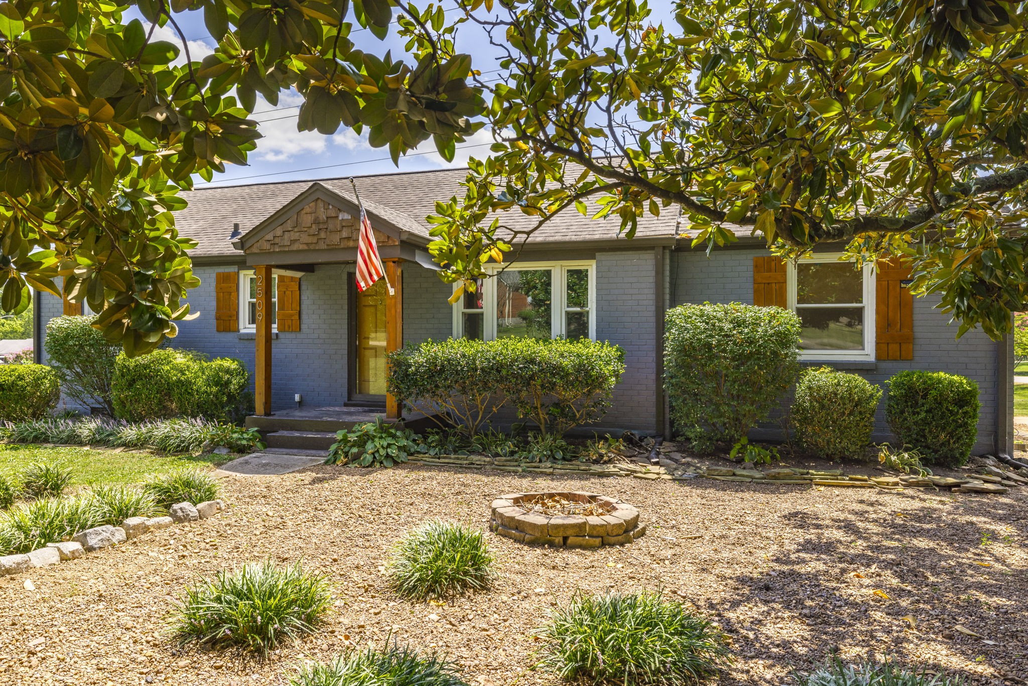 2509 David Dr