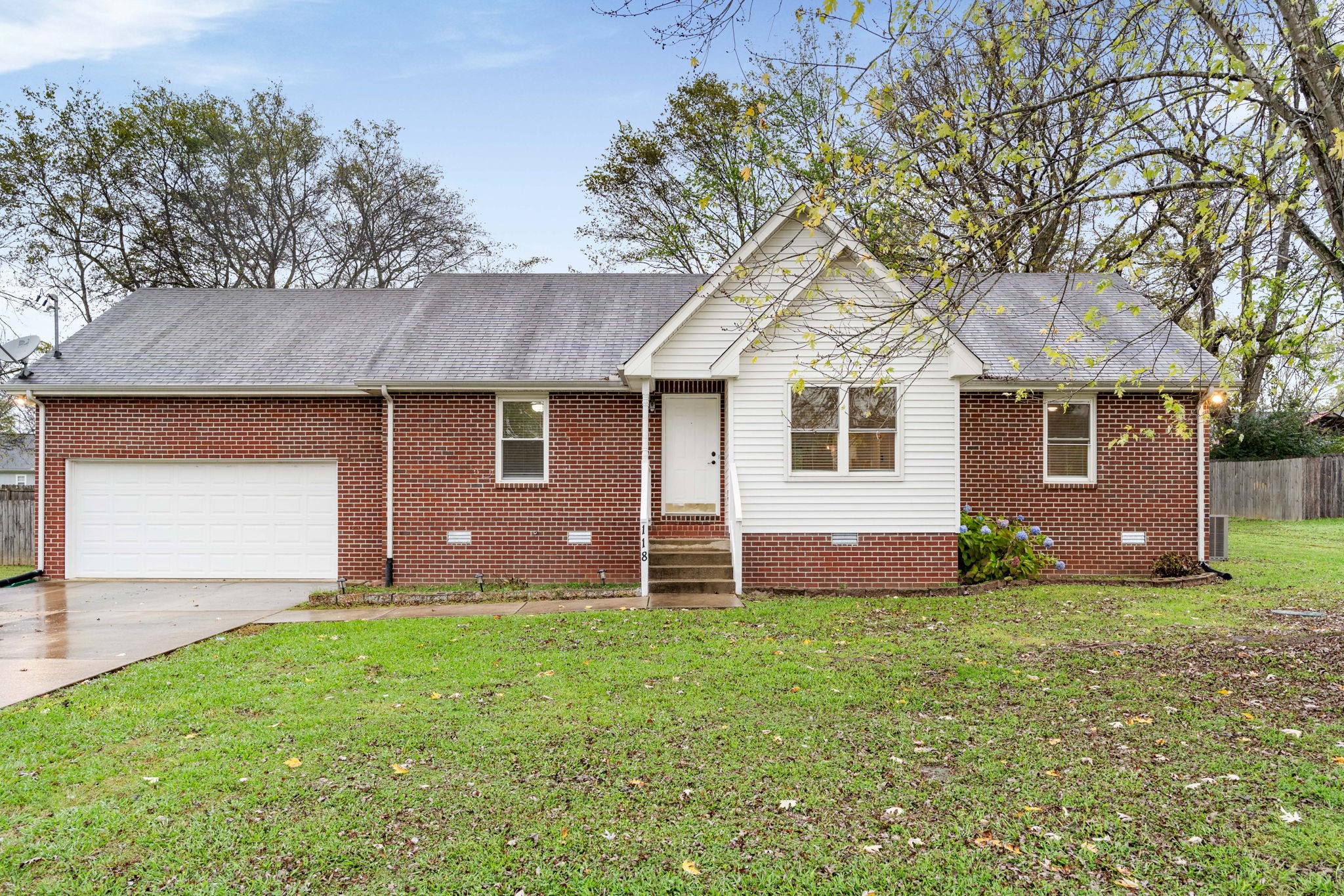 118 Riverbend Dr