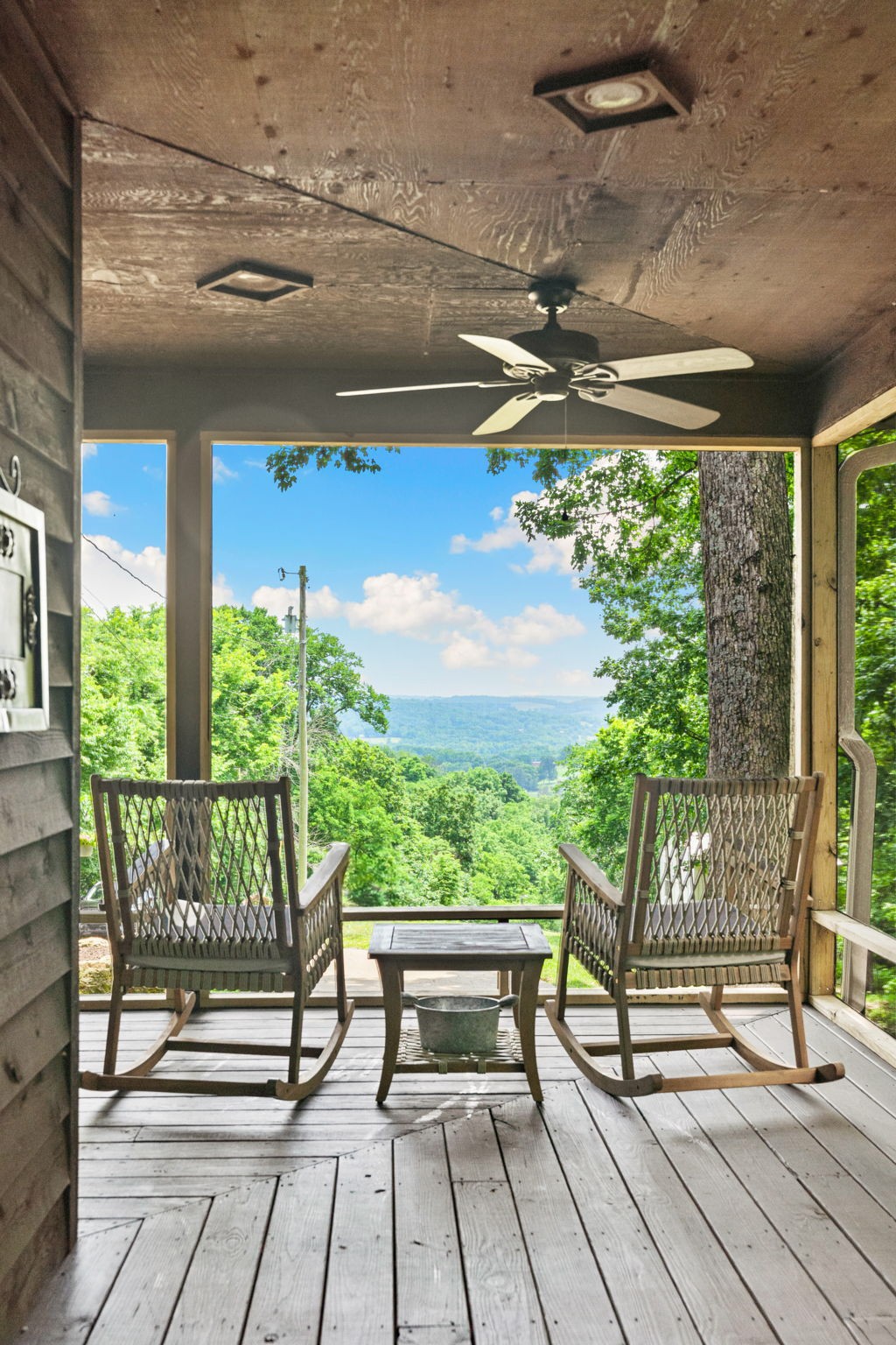 Culleoka Mountaintop Escape – 2-Bed Cabin with Income Potential