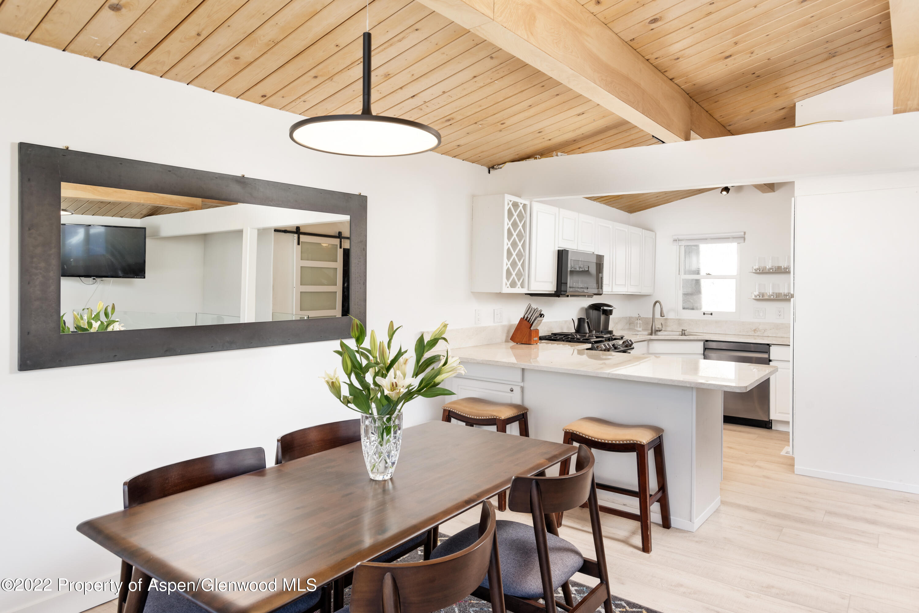 809 S Aspen Street Unit: 2