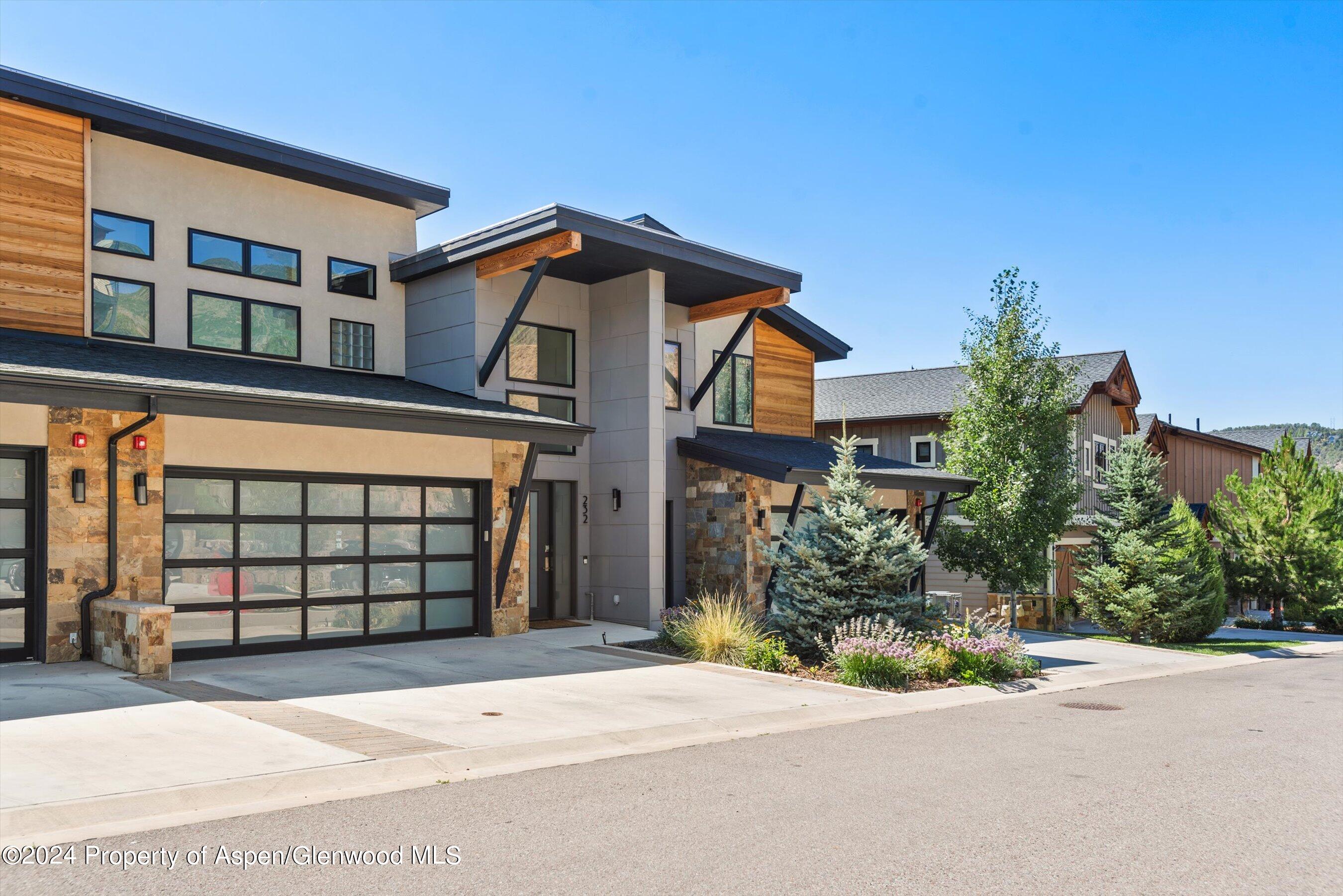 232 Overlook Ridge