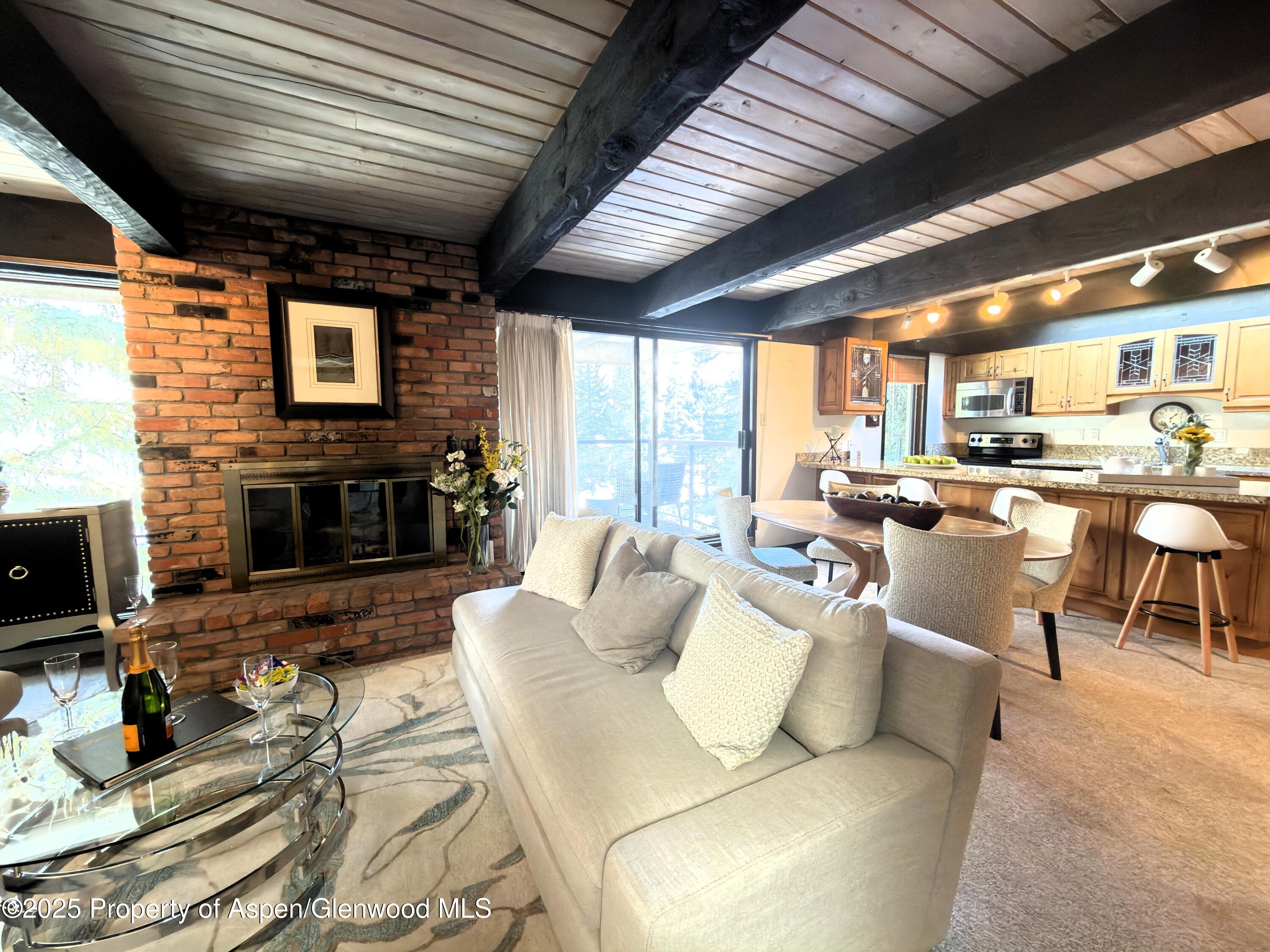 1034 E COOPER Avenue, 19A