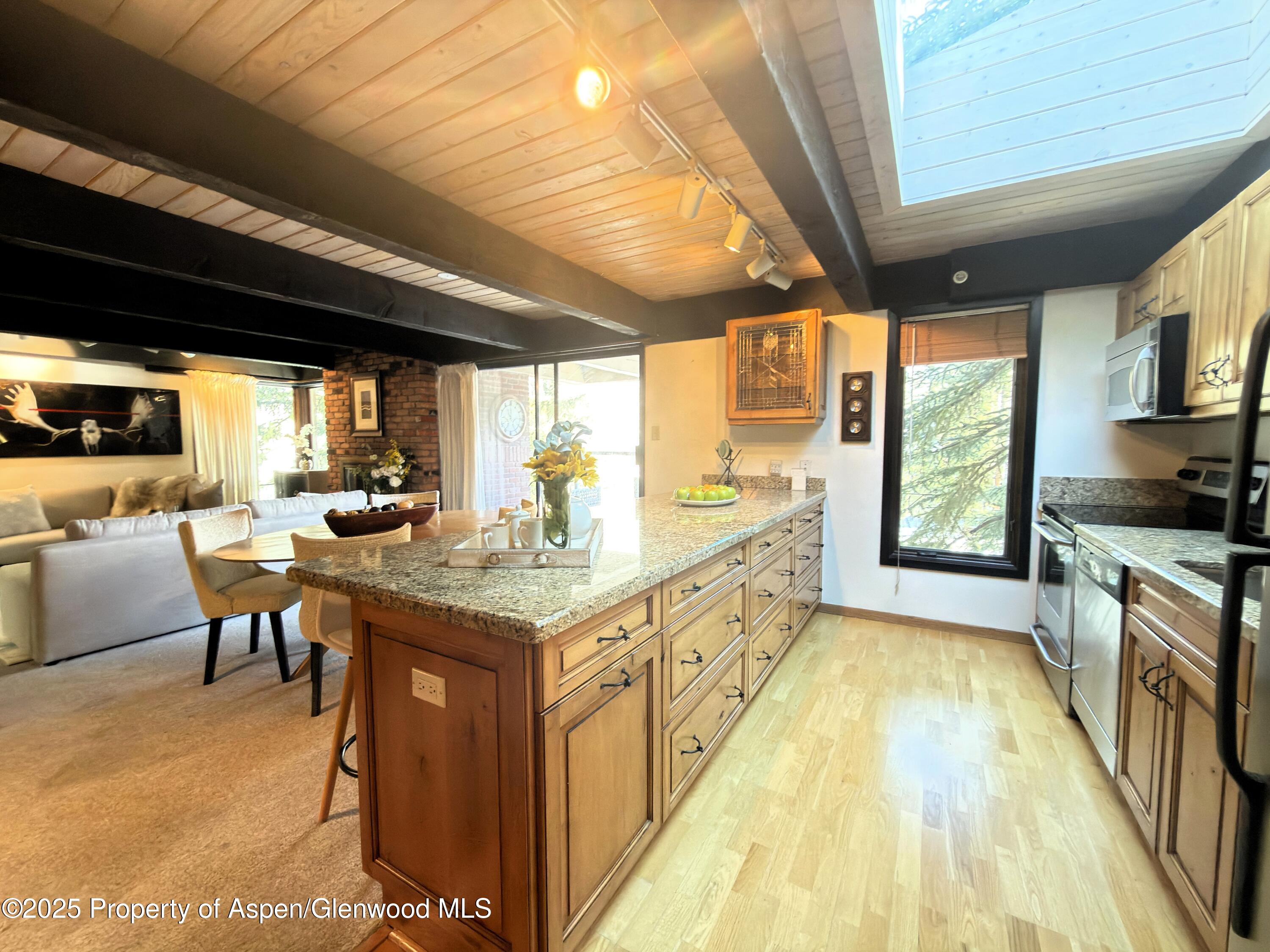 1034 E COOPER Avenue, 19A