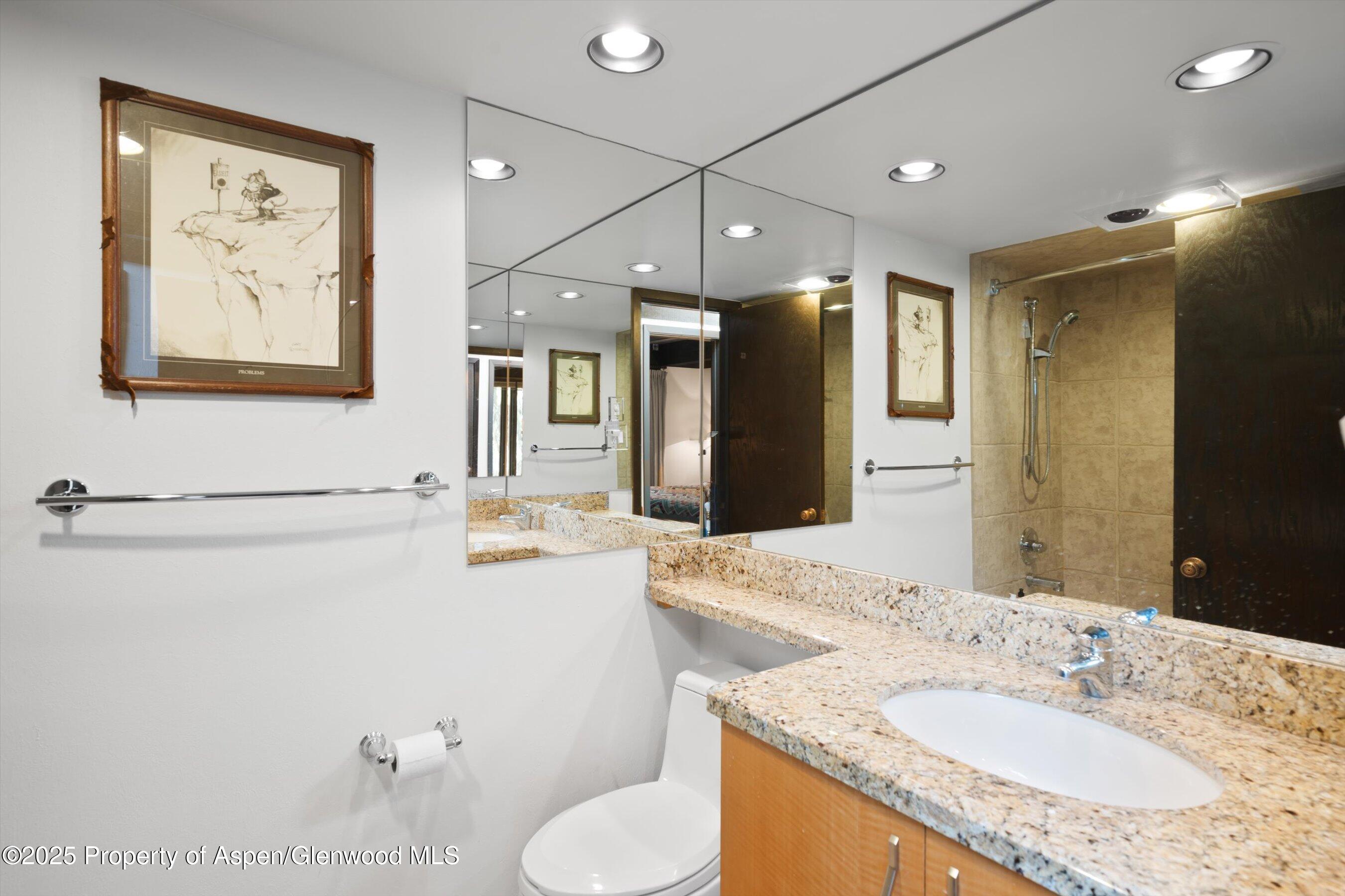 1034 E COOPER Avenue, 19A