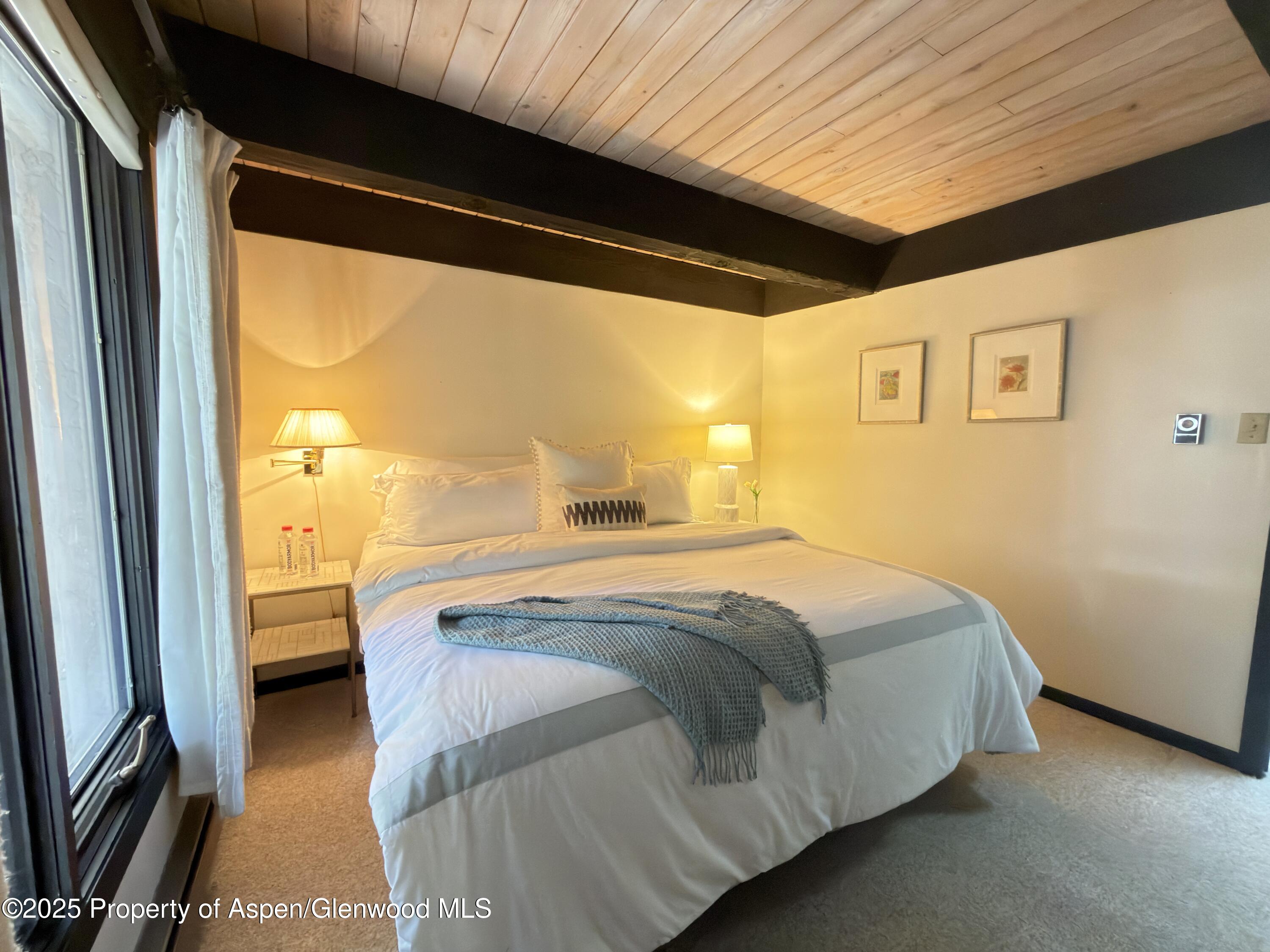 1034 E COOPER Avenue, 19A