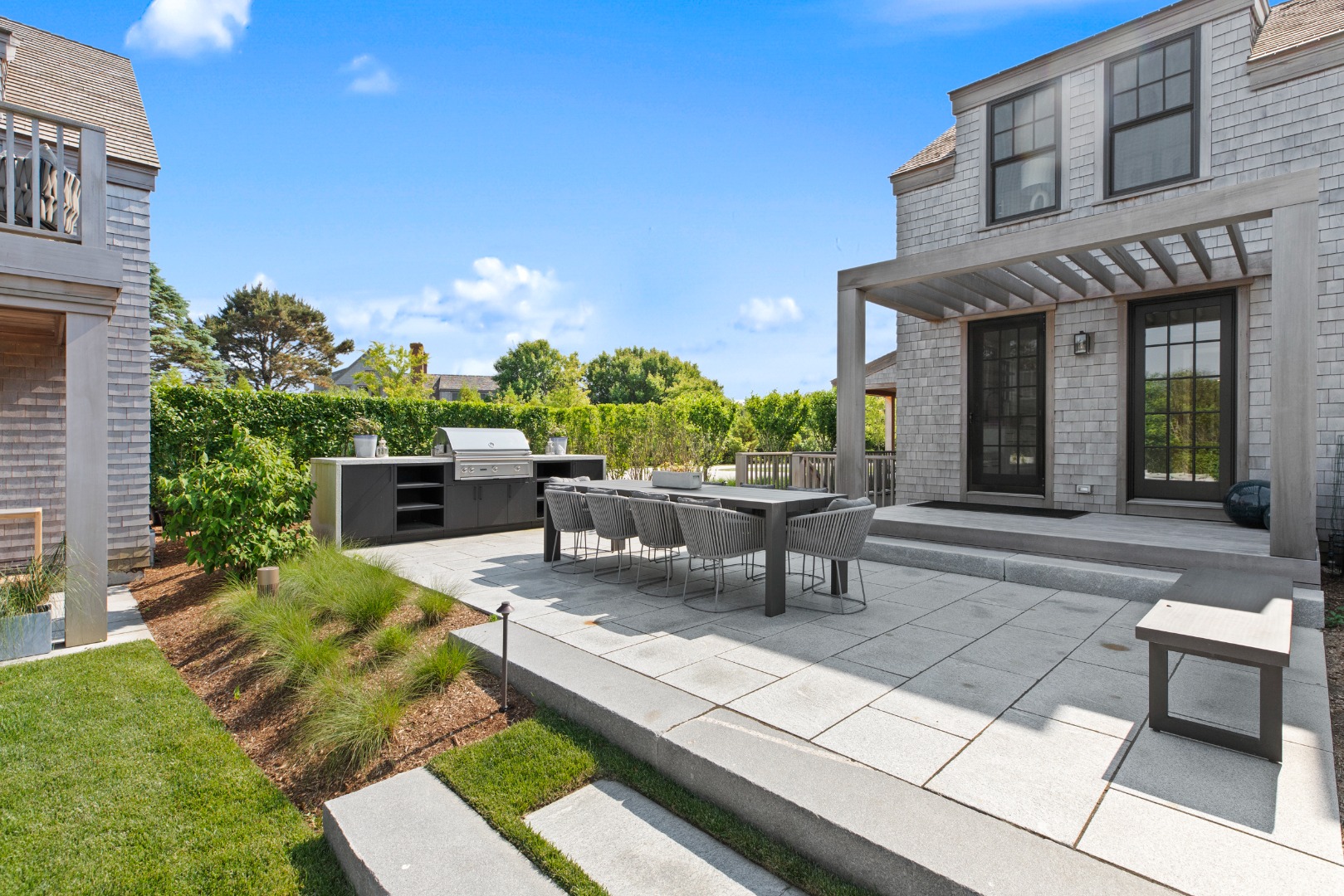 218 Cliff Road