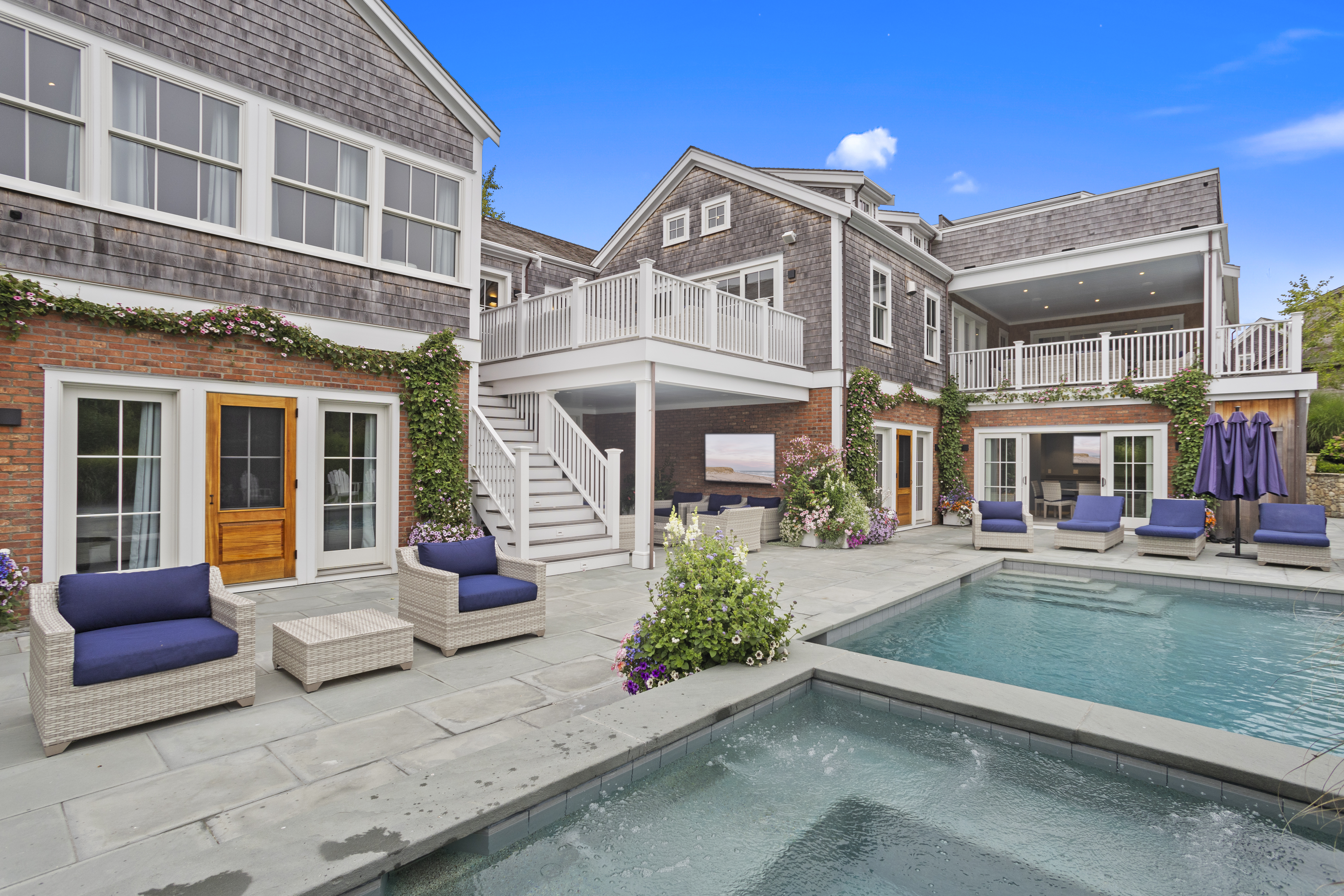 3 Old Mill Court