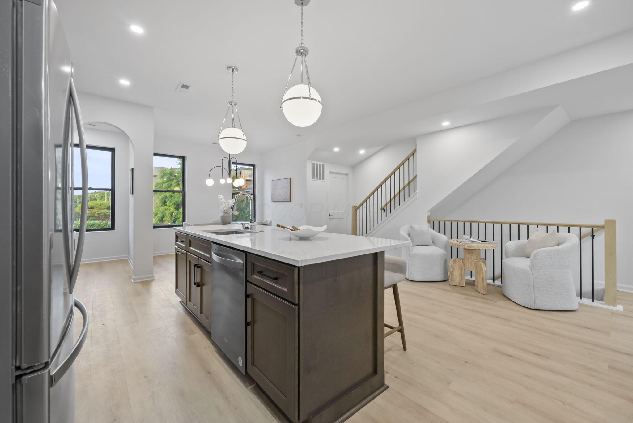 583 E Walnut Street